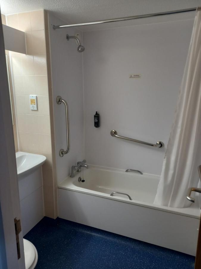 Thurrock Hotel M25 Services Aveley Eksteriør billede
